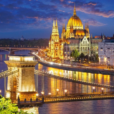 Priveliște asupra Budapestei la apus