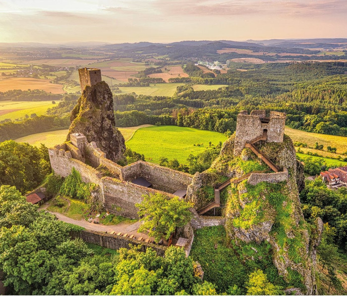 Puzzle - Dino - Ruinele castelului Trosky