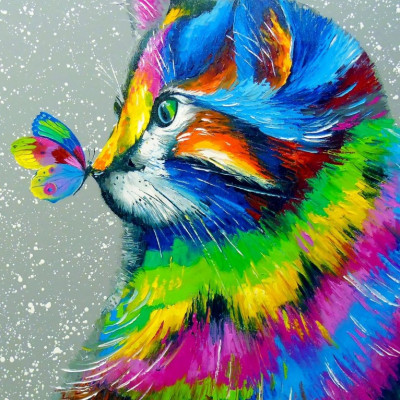 Pisică frumoasă și fluture